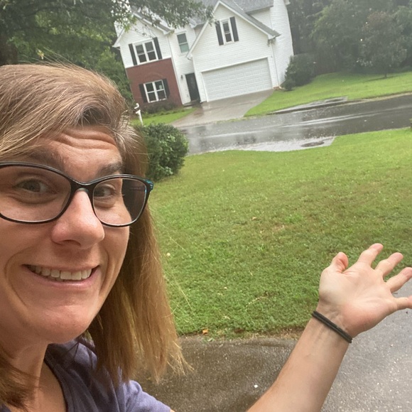 Meet your Posher, Janel - Picture 1 of 1